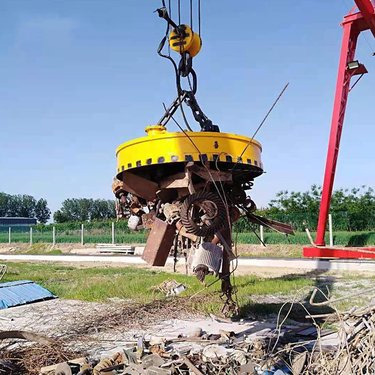 Lifting attachments